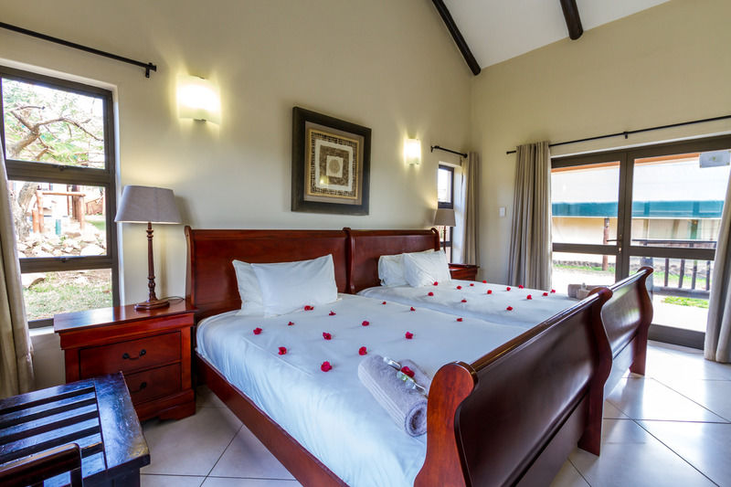 Zulu Nyala Game Lodge Глуглуве Екстер'єр фото