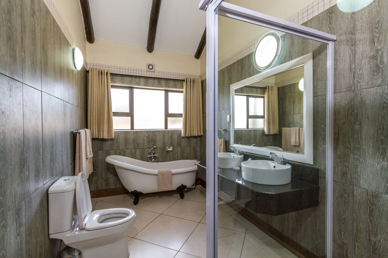 Zulu Nyala Game Lodge Глуглуве Екстер'єр фото